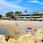 Sea View - Rated 5 Star - T3 - Pearl *