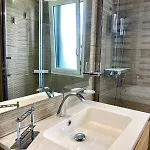 Sea View - Rated 5 Star - T3 - Pearl Villeneuve-Loubet
